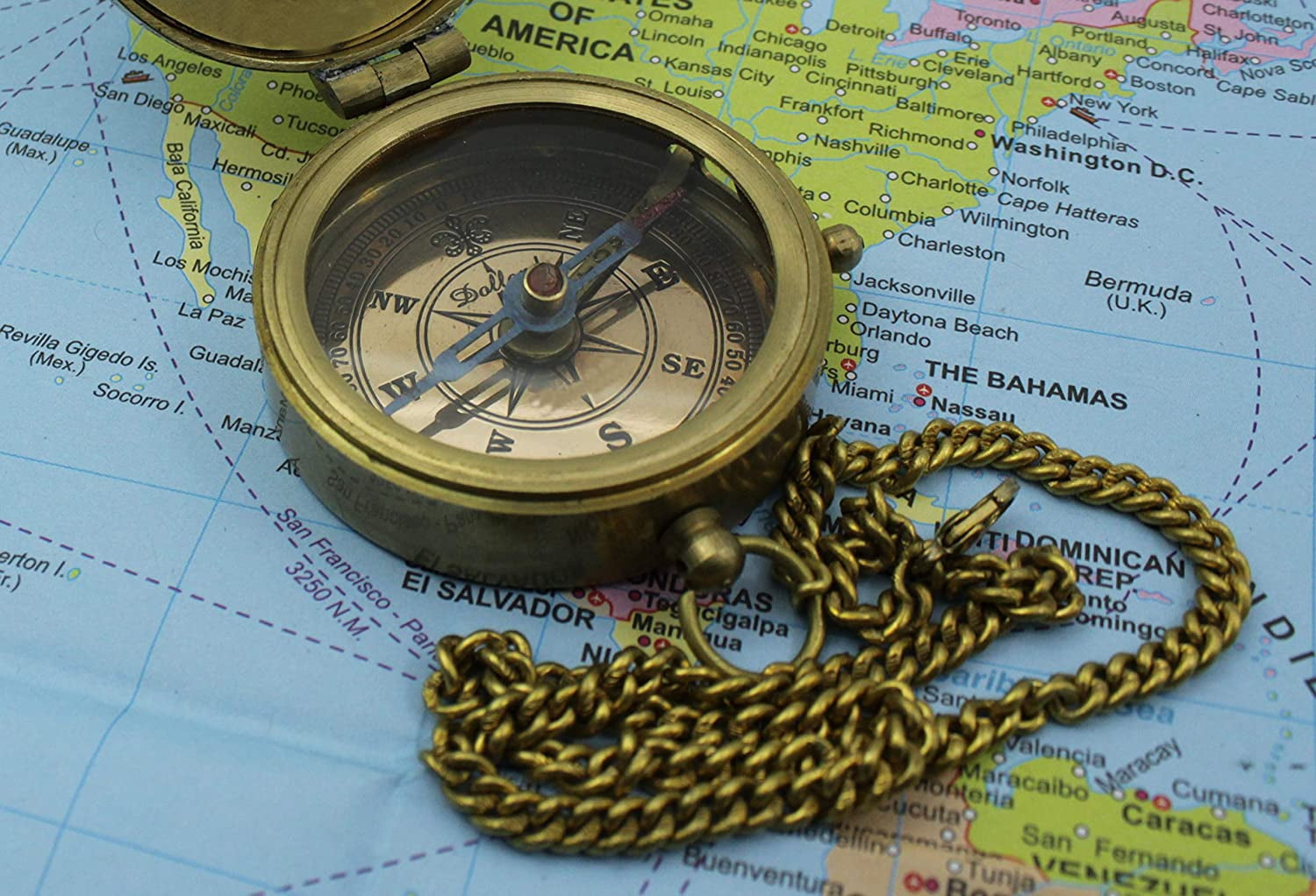 5MoonSun5's US AIR FORCE Engraved Brass Military Compass Nautical Marine Gift A Perfect and Unique gift for Army person Survival Navigation Compass for Hiking Camping Hunting with Leather display Case