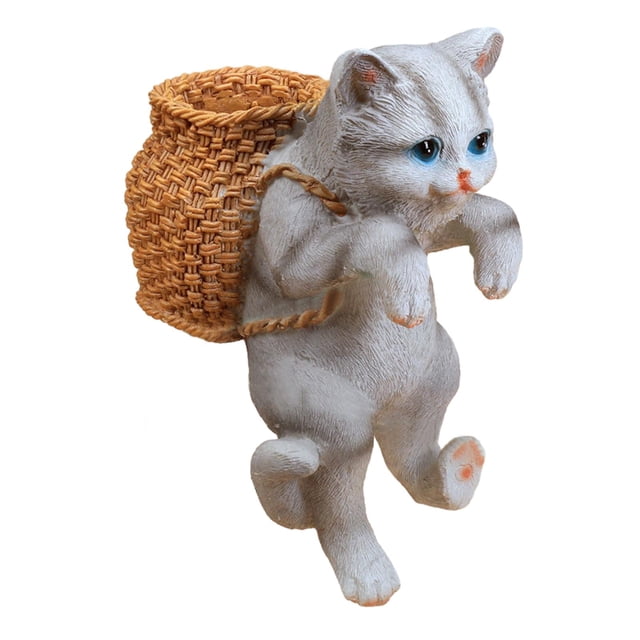 estatua colgante de gato fernando adorno para pecera decoración creativa de maceta escultura de jardín figurita de resina gris estatuillas de gatos Colgante terrario: figura frontal de gato gris de resina con ojos azules y hocico rosado; patas delanteras forman ganchos para colgar y sostiene una mini canasta trenzada color mimbre en la espalda, textura rugosa que imita pelaje, tamaño aproximado 12 cm x 17 cm; adecuada para colgar en macetas o peceras y decorar jardines, porches o interiores; a menudo usada también en jardines de hadas.