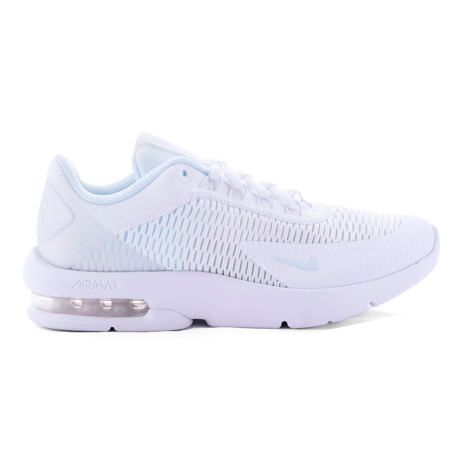 nike advantage 3