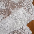 thumbnail image 1 of Chemin de Table Imprimé Floral Dentelle Blanche Brodée Romantique Chemin de Table en Dentelle Romantique pour Café, 1 of 5