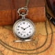 thumbnail image 2 of Reloj de Bolsillo One Piece Piratas Mugiwara Luffy Cadena Genérico One Piece, 2 of 3