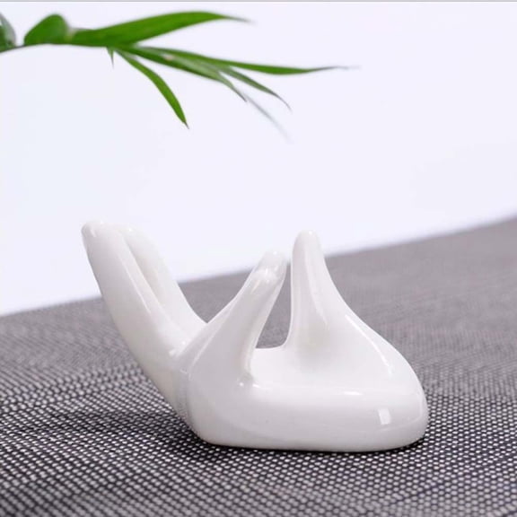 GOOHOCHY Porcelain Ceramic Finger Palm Tea Filter Holder Ocarina Base Satisfy Office Desk Decor Chic Home Decoration Garden Ornament