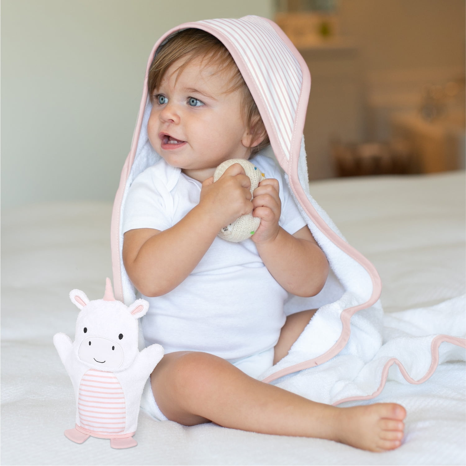Cat Hooded Baby Towel & Set of 5 Wash Cloths ~ Snuggle Baby Girl Shower Gift 