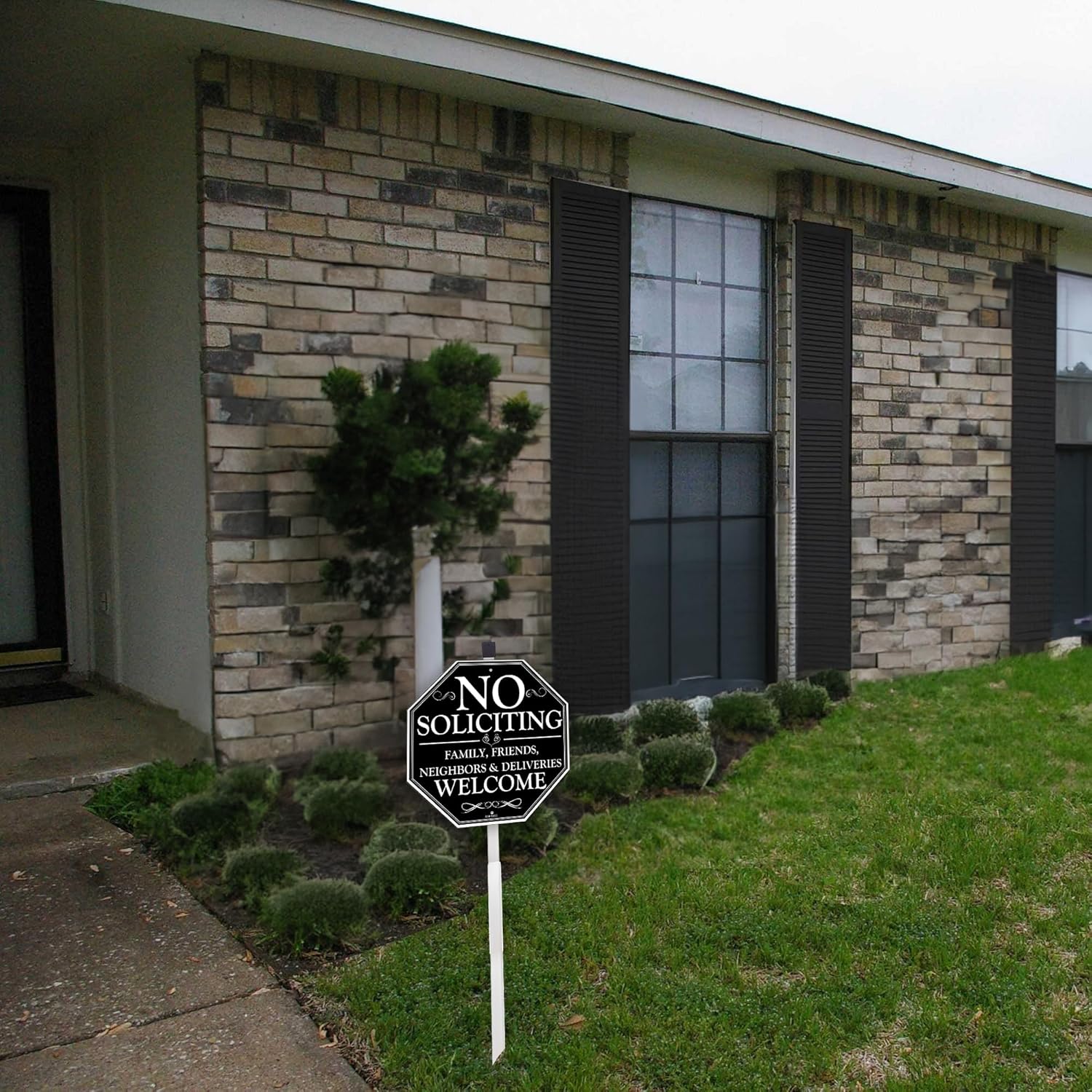 No Soliciting Sign for House, 10" x 28" No Solicitors Sign with Stake - Home Yard Decor, Metal Aluminum, Easy Install (No Soliciting, Friends Welcome)