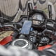thumbnail image 2 of Soporte para manillar de motocicleta Quad Lock para iPhone, Samsung, Pixel, 2 of 8