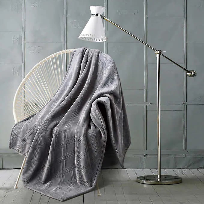 Monte & Jardin 60″ x 70″ Extra Warmth Jardin Ultrasoft Plush Throw