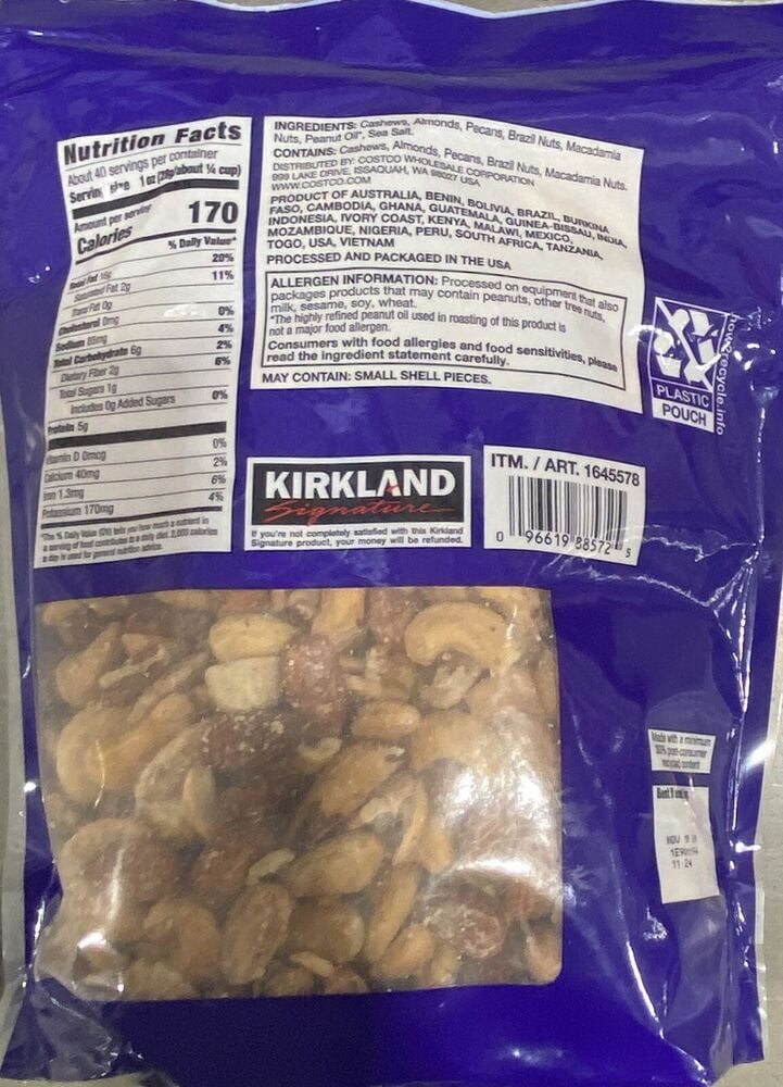 Signature Extra Fancy SALTED MIXED NUTS 40 oz Bag 2.5 Lbs