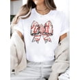 thumbnail image 1 of Camiseta con estampado de árbol de Navidad y lazo elegante y coqueta - Top informal de cuello redondo y manga corta para mujer, 100 % algodón, ideal para deportes de ocio, 1 of 6