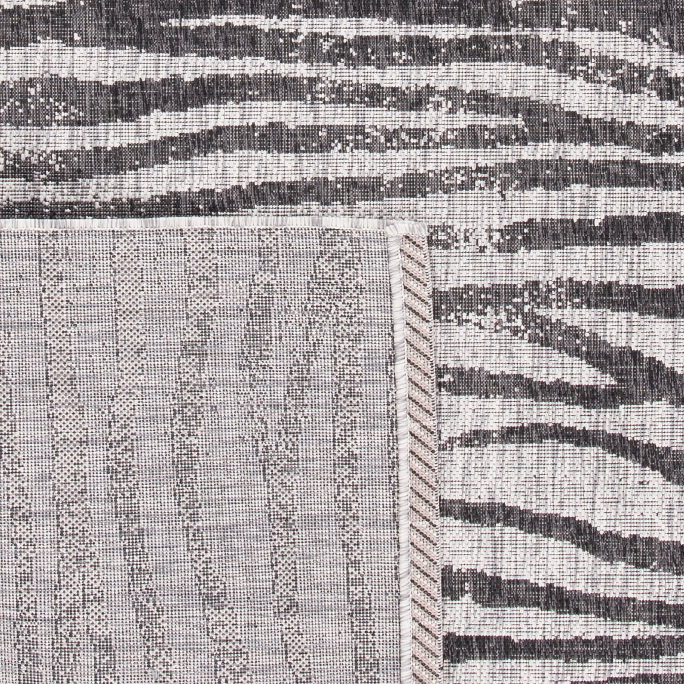 SAFAVIEH Courtyard Thomasina Animal Indoor/Outdoor Area Rug, Grey/Black, 6'7" x 6'7" Square