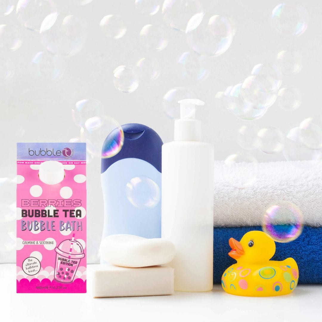 Bubble T Cosmetics Berries Bubble Tea Bubble Bath 480ml