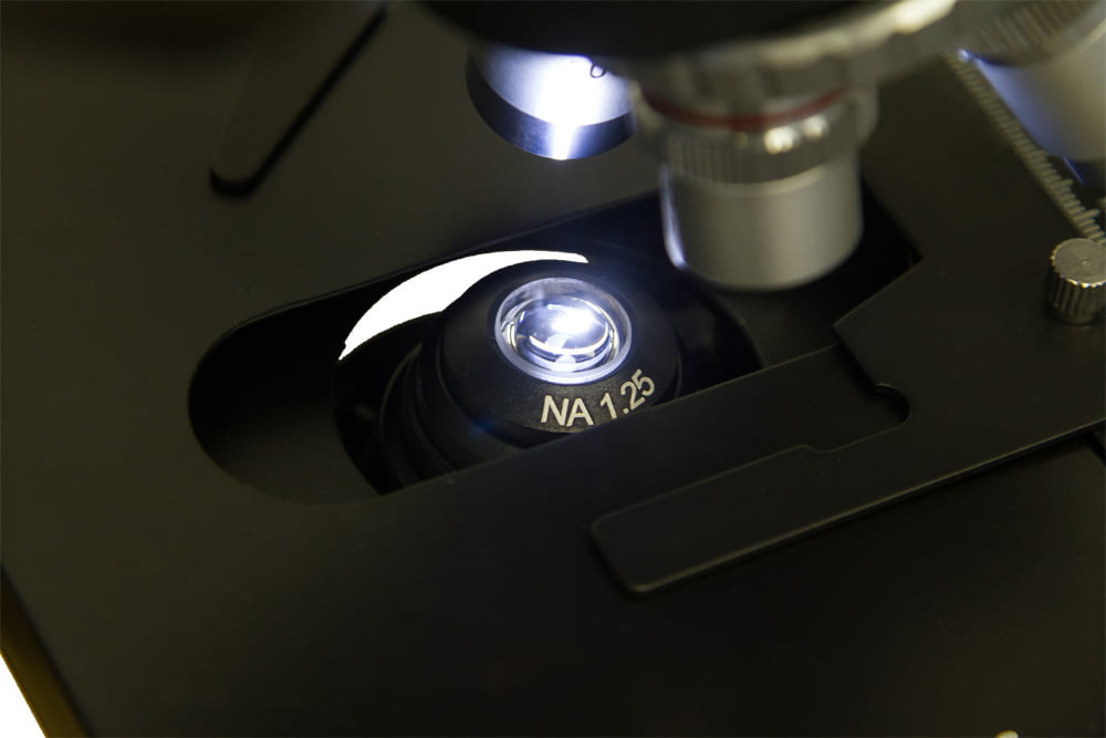 40-2000x Magnification Levenhuk 700M Student Monocular Microscope with Achromatic Objective Lenses and LED Illumination 