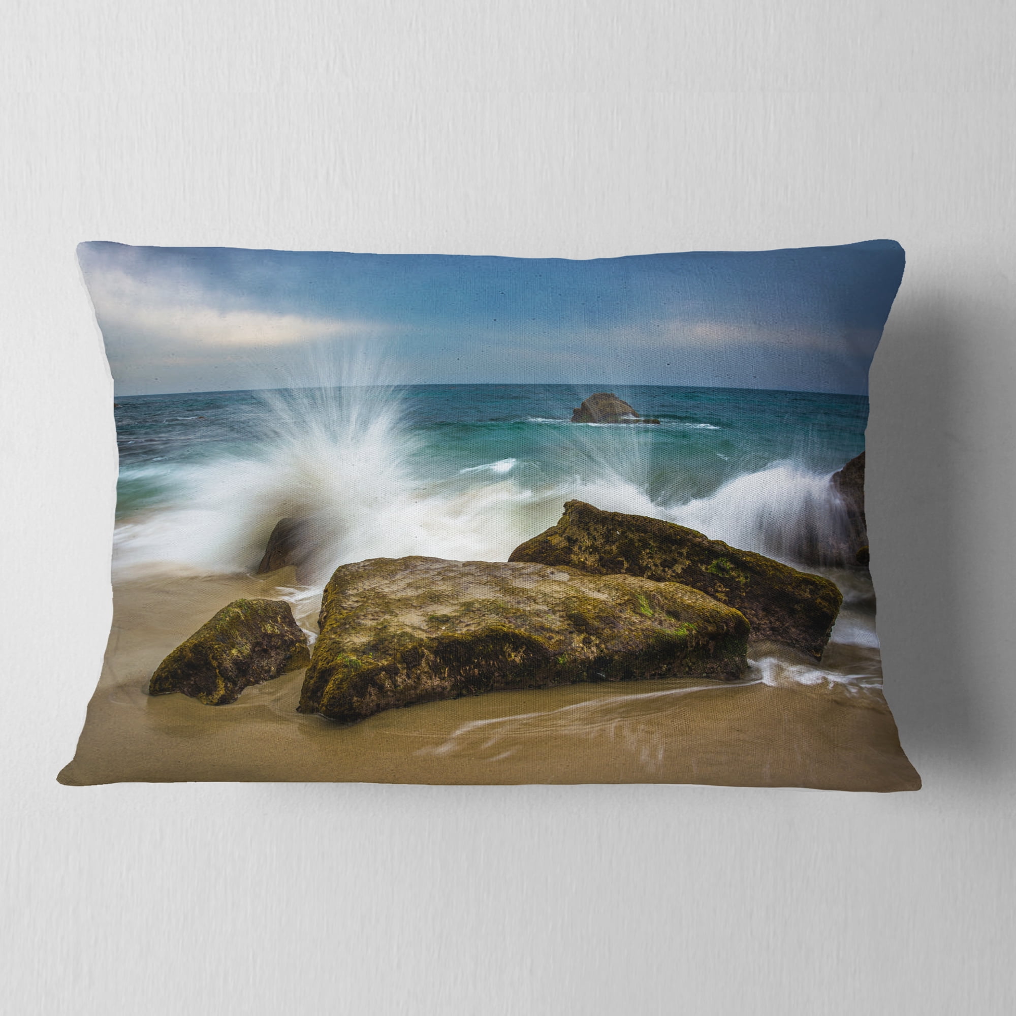 Designart Waves Crashing Rocks at Woods Cove - Seascape Throw Pillow - 12x20