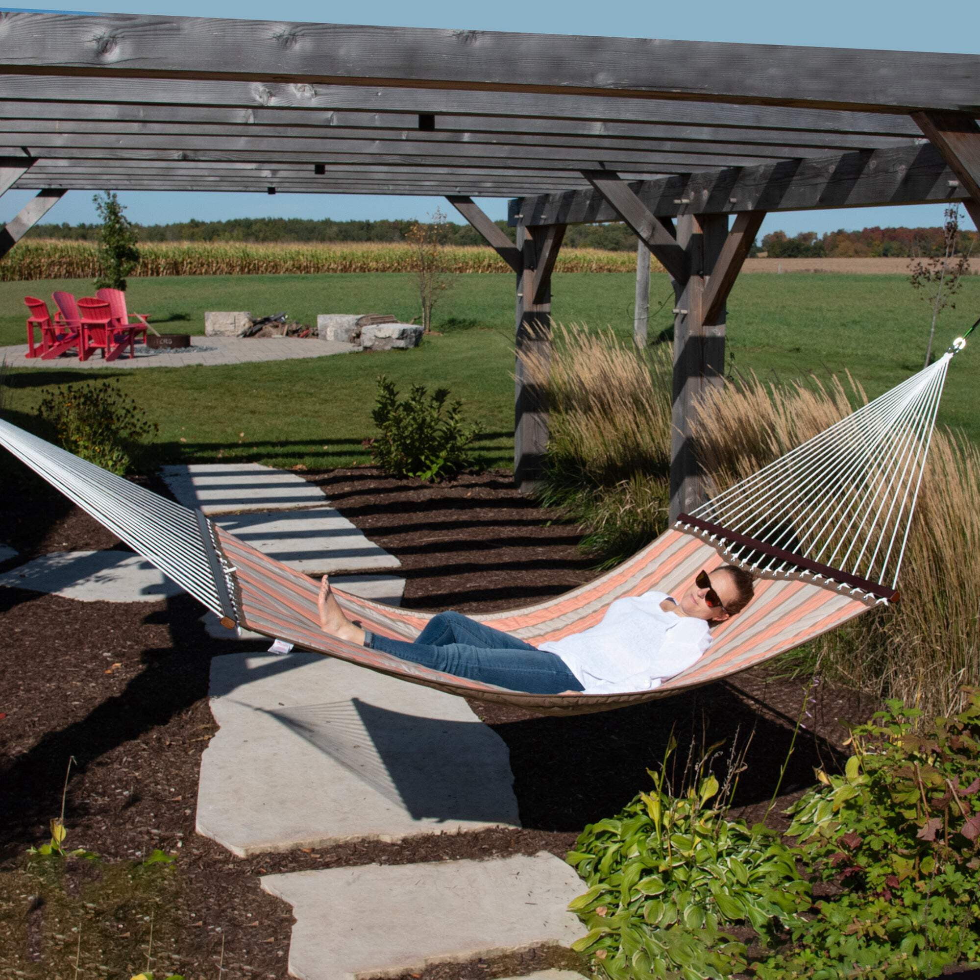 Vivere Sunbrella Double Quilted Spreader Bar Hammock - Cameo