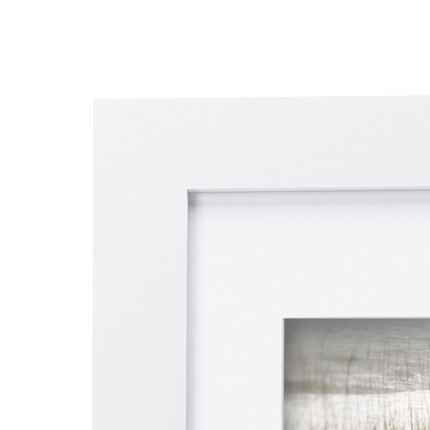 Mainstays Museum 11x14 Matted for 8x10 Flat Wide Gallery Picture Frame, White