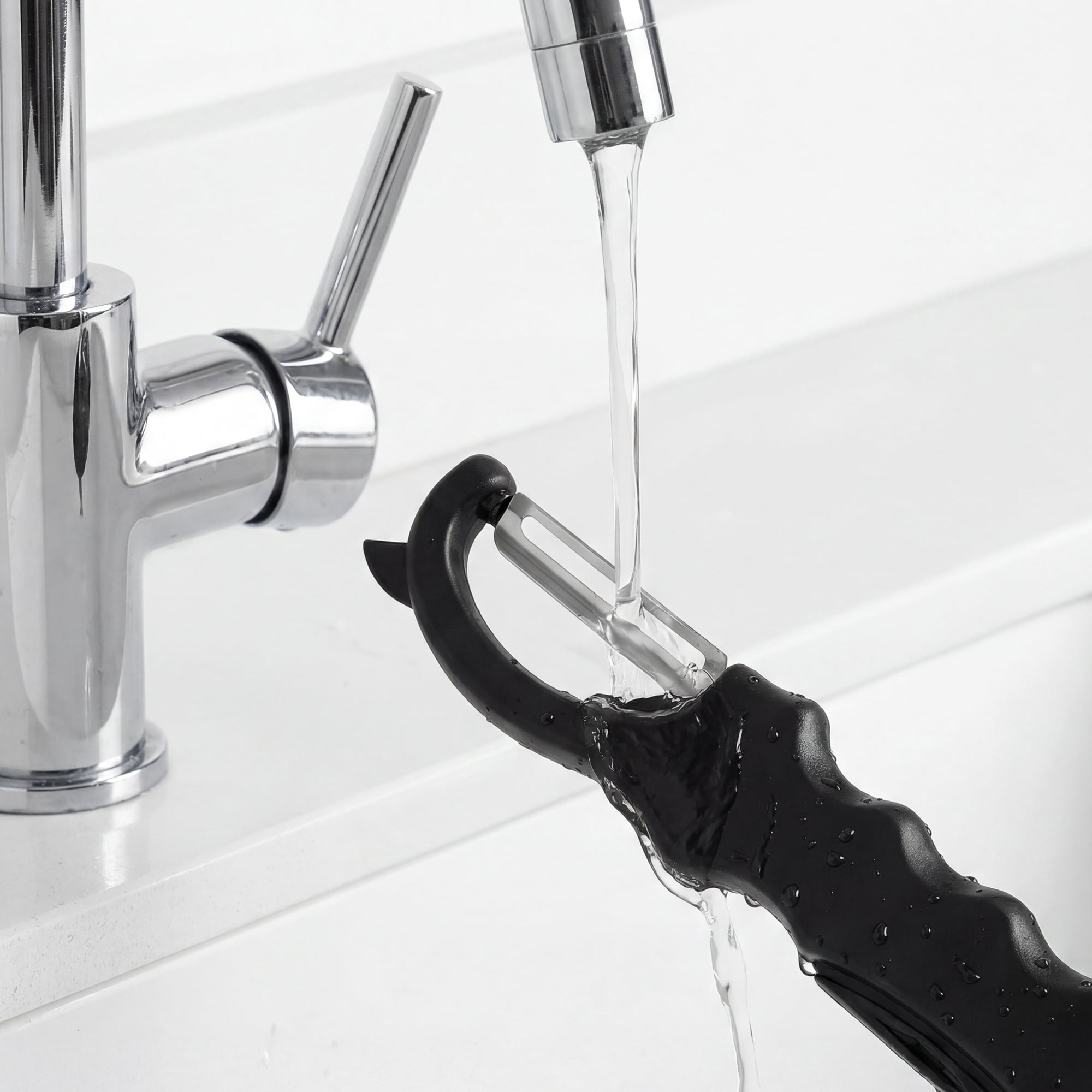 Unique Bargains Stainless Steel Lightweight Peeler with Hangable Hole Black-1 7.1 x 1.2"