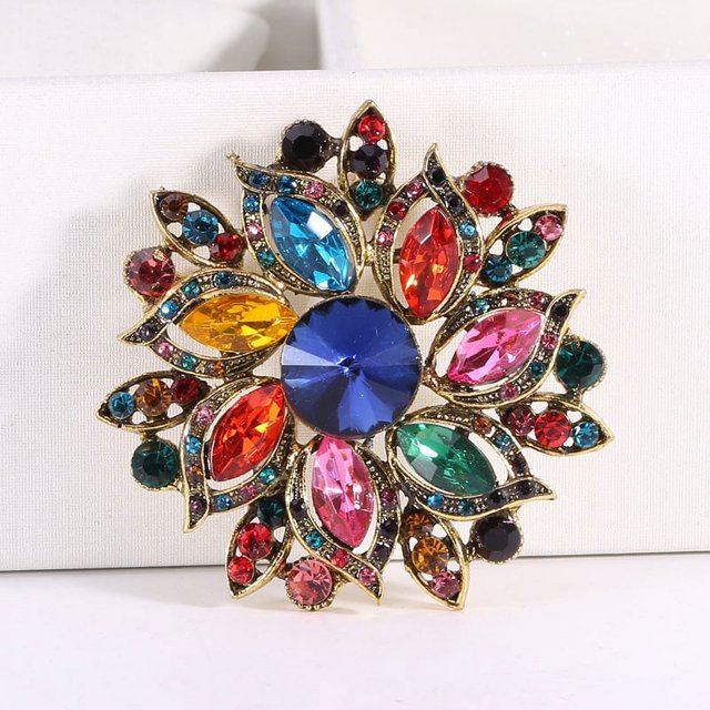 Broche floral de hojas de cristal austriaco vintage, ramillete impresionante, broche de flor de vid, broche de flor, cinta nupcial, broche Art Deco para mujer, cumpleaños oso de fresa Electrónica