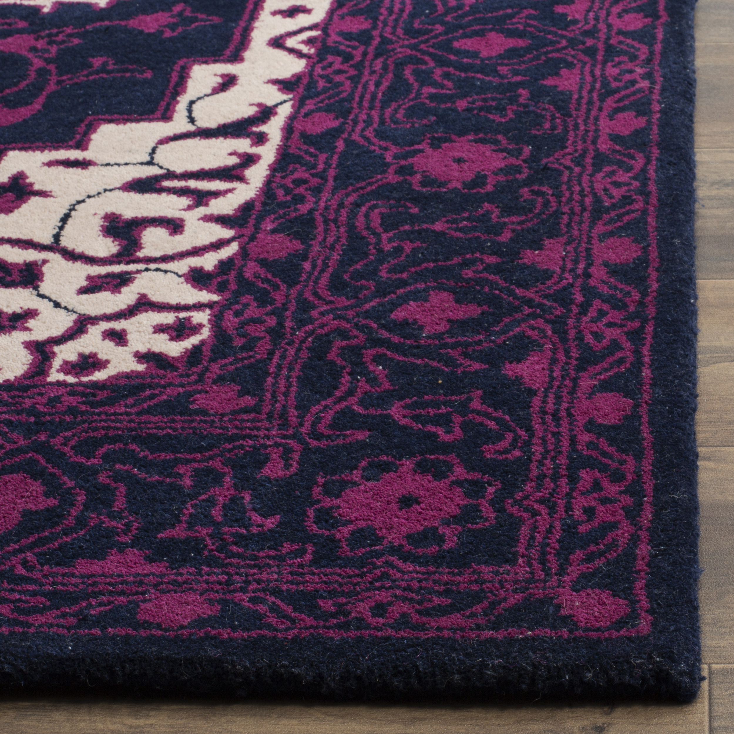 SAFAVIEH Bellagio Coty Oriental Wool Runner Rug, Purple/Ivory, 2'3" x 7'