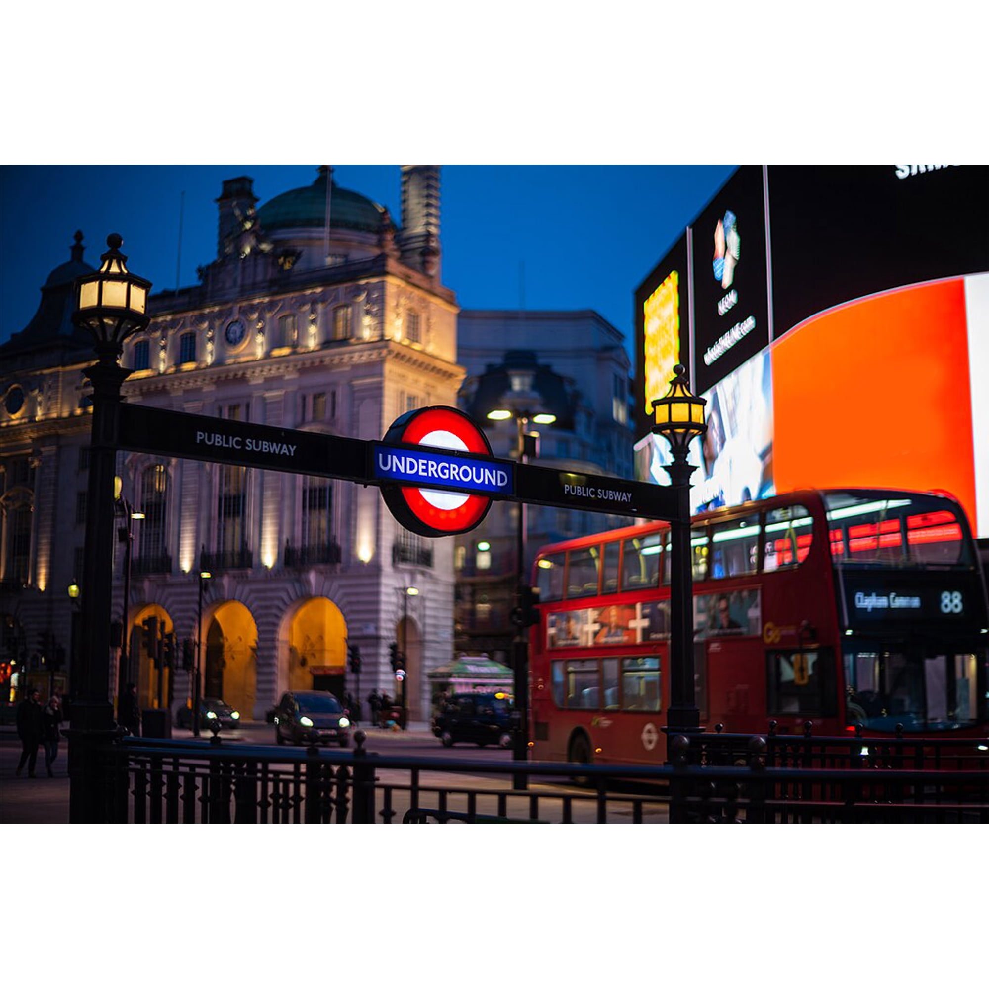 24x36 gallery poster, Piccadilly Circus