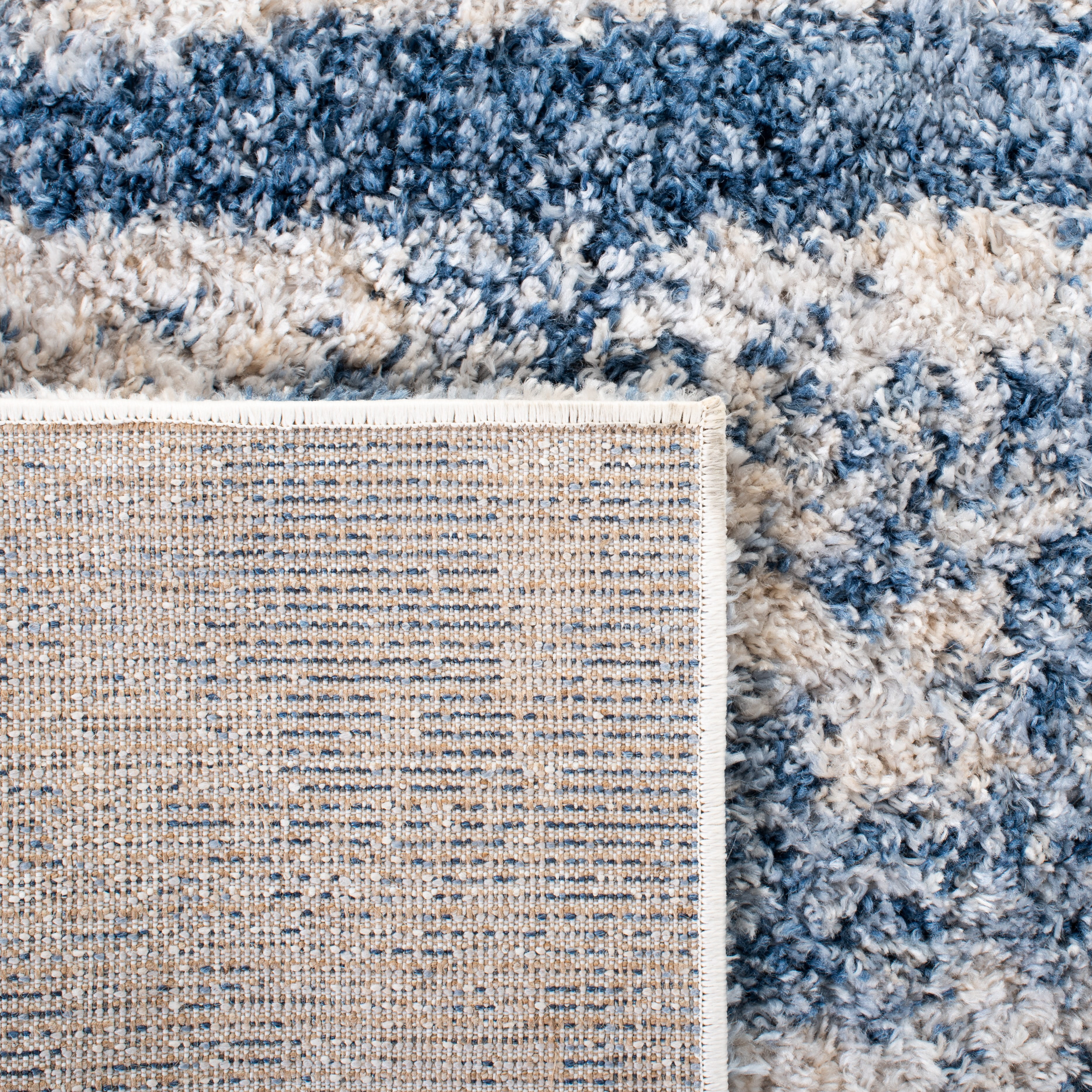 SAFAVIEH Berber Damian Abstract Shag Area Rug, Beige/Blue, 5'3" x 7'6"