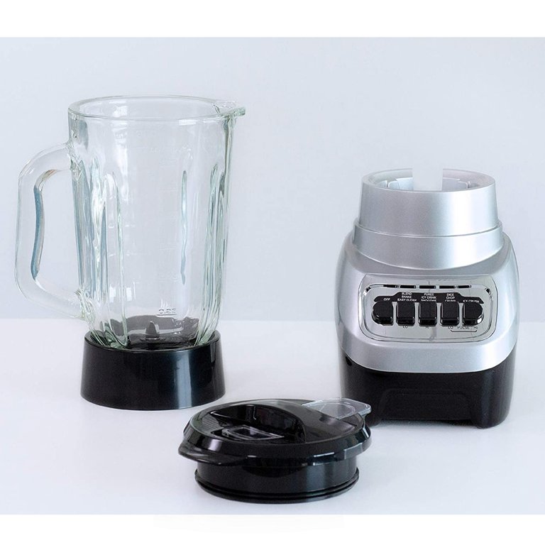 Farberware blender with 6 cup glass pitcher and