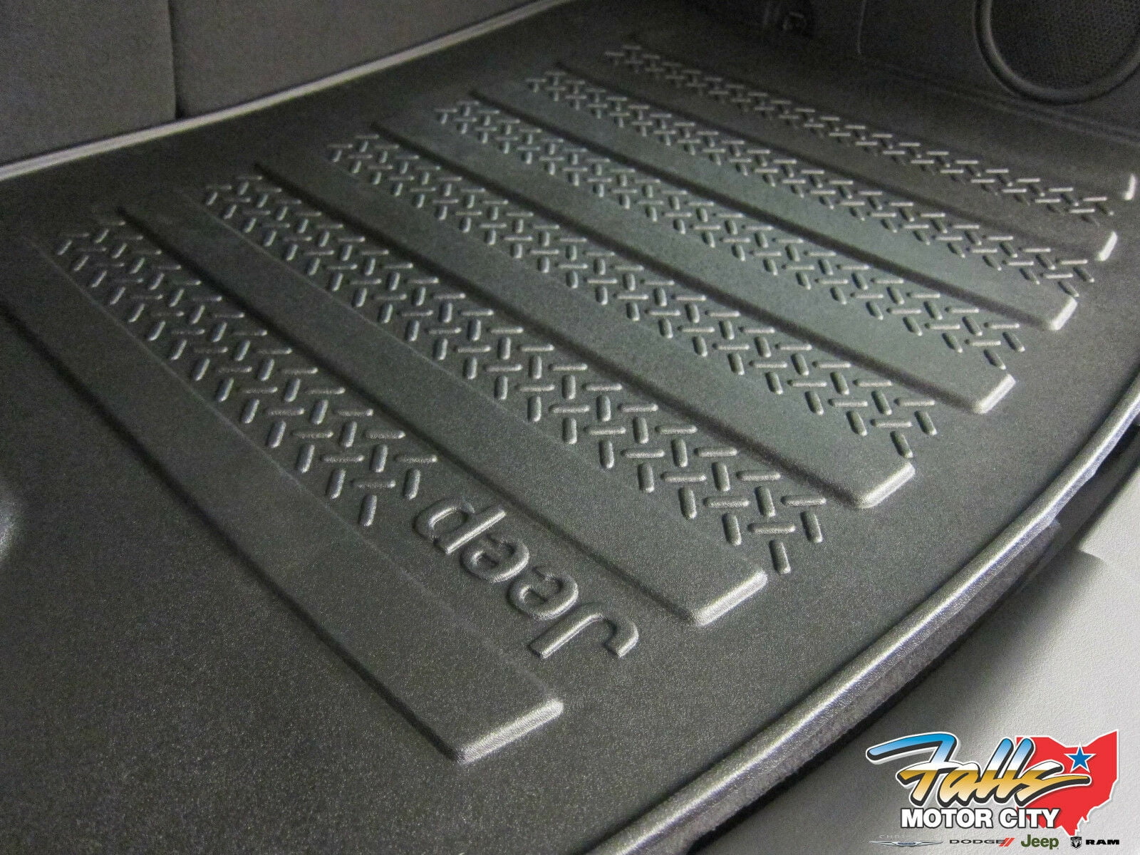 2007-2016 Jeep Compass Patriot Rubber Slush Floor Mats /& Cargo Tray Liner Mopar