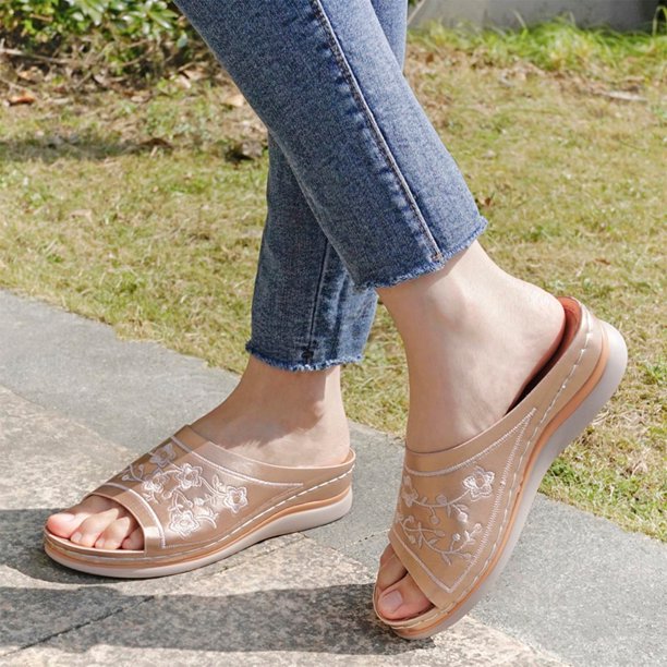 Nuevas sandalias y pantuflas bordadas con cuña para exteriores para mujer Wmkox8yii ytu4298