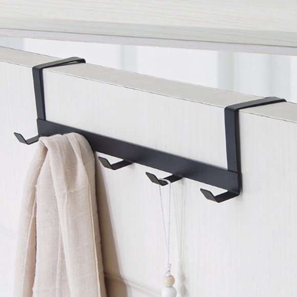 Heavy Duty 5 Prong Over Door Hanger Rack for Efficient Hat Towel and Coat Organization in Your Bathroom Closet Entryway