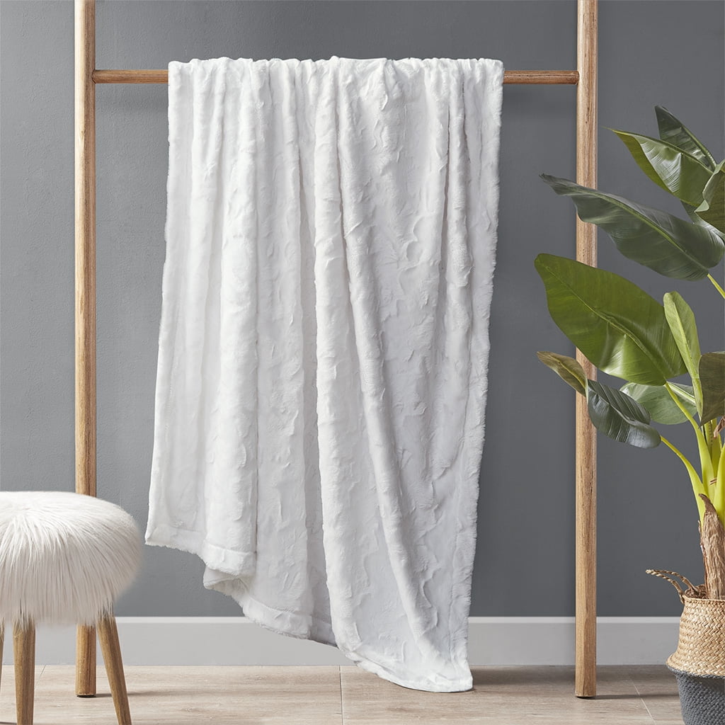 Yoneston Modern Faux Fur Throw Blanket, 70" x 60" Ultra Soft Warm Fleece Blanket for Winter, School, Bedroom and Christmas Gift-White