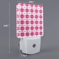 thumbnail image 2 of Balery Plaid Heart Luz Nocturna LED con Sensor Automático, Enchufe con Sensor Crepuscular, Luz Suave de 0.5W para Dormitorio, Pasillo, Baño-EU, 2 of 7