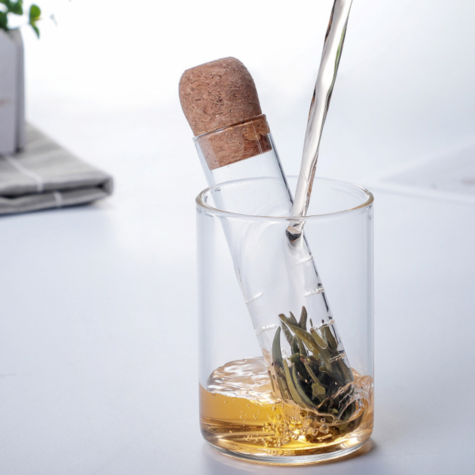 Dream Lifestyle Glass Tea Infuser, Cork Glass Bottle Transparent Tea ...