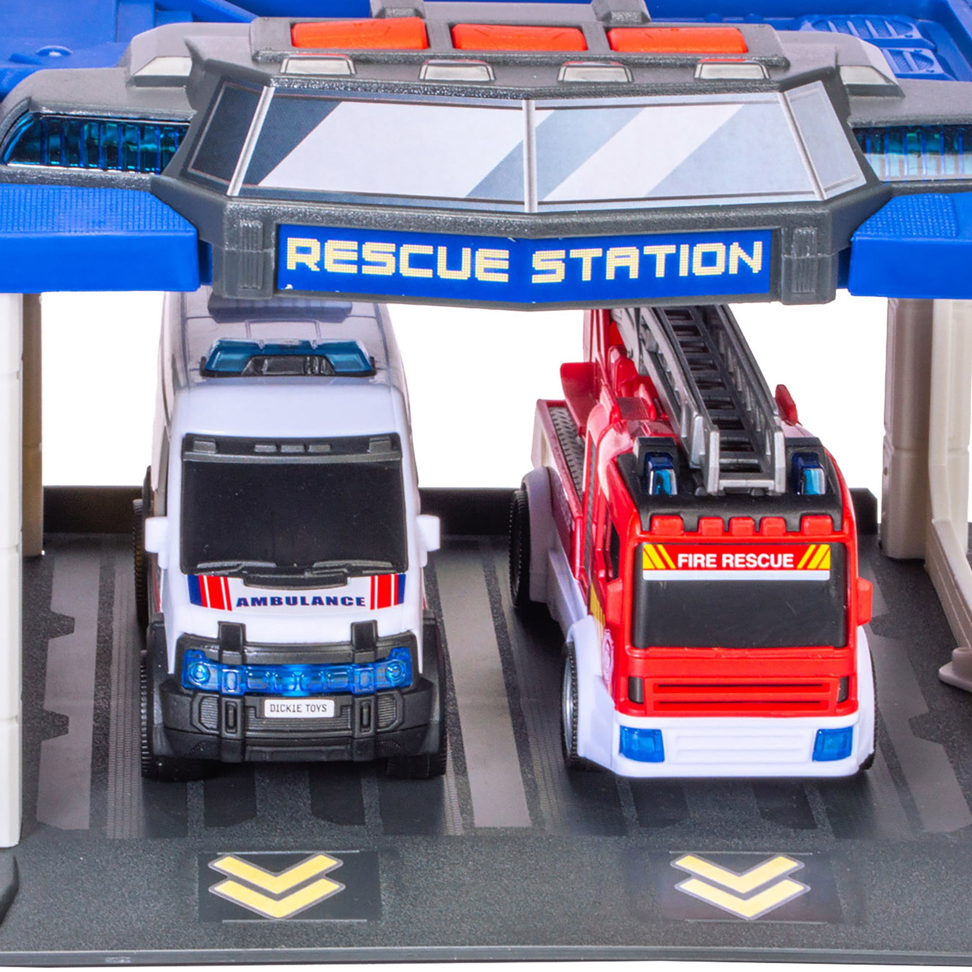 Toys　レスキューステーションセット 輸入玩具　Dickie Amazon.com: Games & Toys : Station Rescue TOYS DICKIE その他