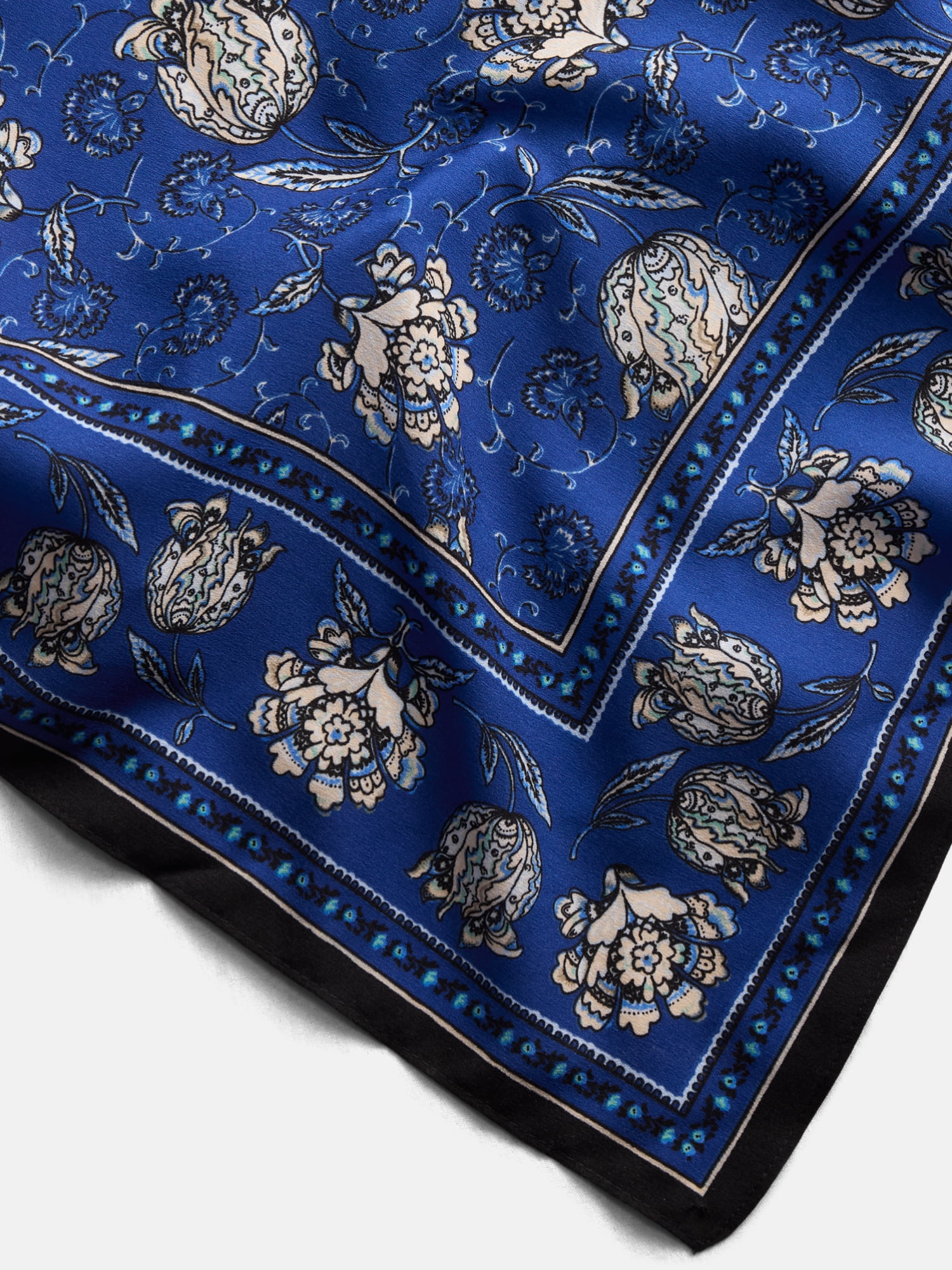 Scenario Women's Printed Square Scarf, Deep Indigo
