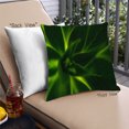 thumbnail image 1 of Ahgly Company Color Focus Green Coussin Décoratif d'Extérieur, 18 Po X 18 Po, 1 of 6