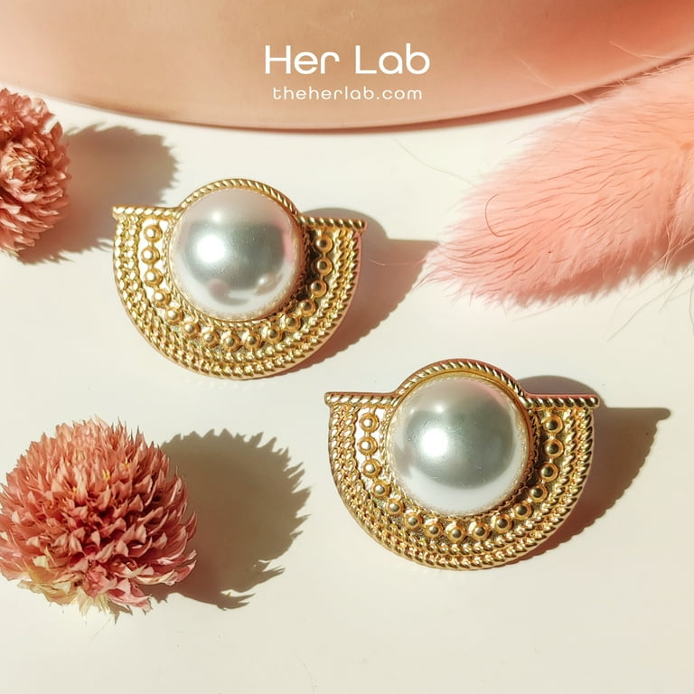 Her 14k gold stud earrings online