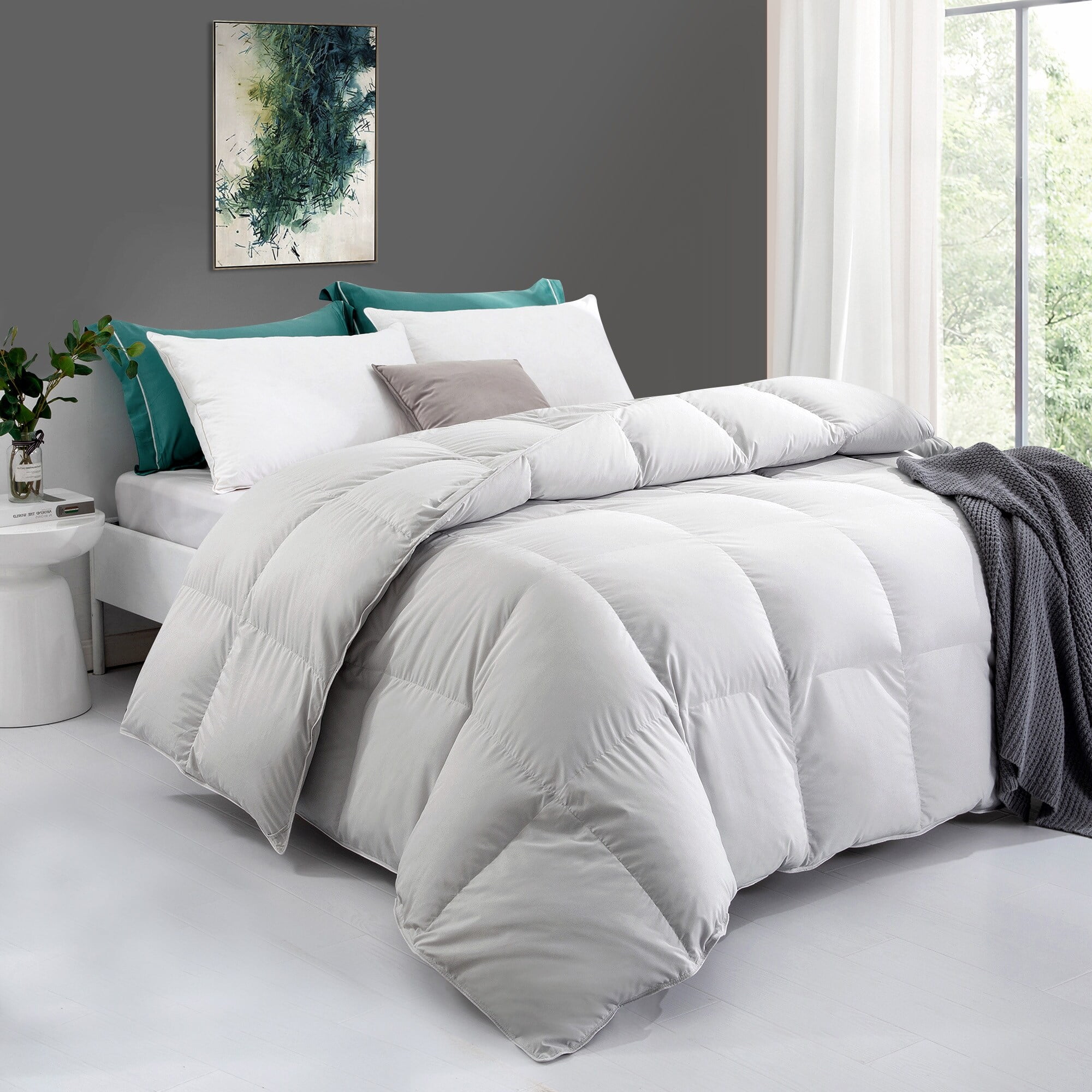 Puredown Ultra Soft Year Round Down Comforter Luxury Duvet Insert Light