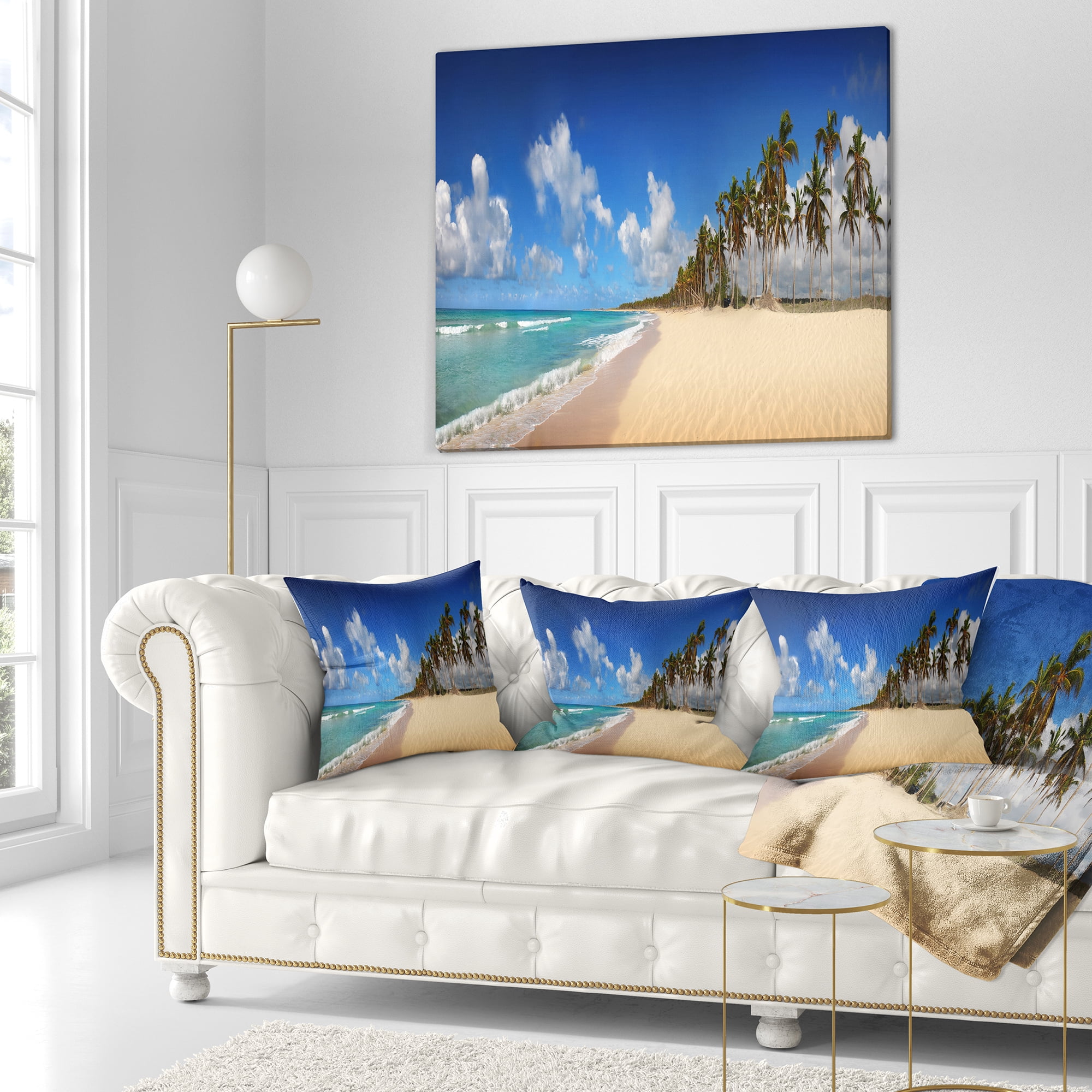 Designart Tropical Exotic Beach - Landscape Photography Throw Pillow - 16x16