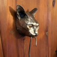 thumbnail image 4 of Gato Aldaba De Puerta Escultura Gato Captura Ratón Escultura De Pared Colgante De Resina Para Patio Sala De Estar Scienceny HA037100-00, 4 of 6