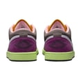 thumbnail image 4 of Tenis Nike para Hombre Air Jordan 1 Low SE Oil Grey, 4 of 5
