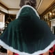 thumbnail image 5 of Capa navideña con capucha, chal corto, accesorio de disfraz navideño para juegos de pubs Verde oscuro, 5 of 7