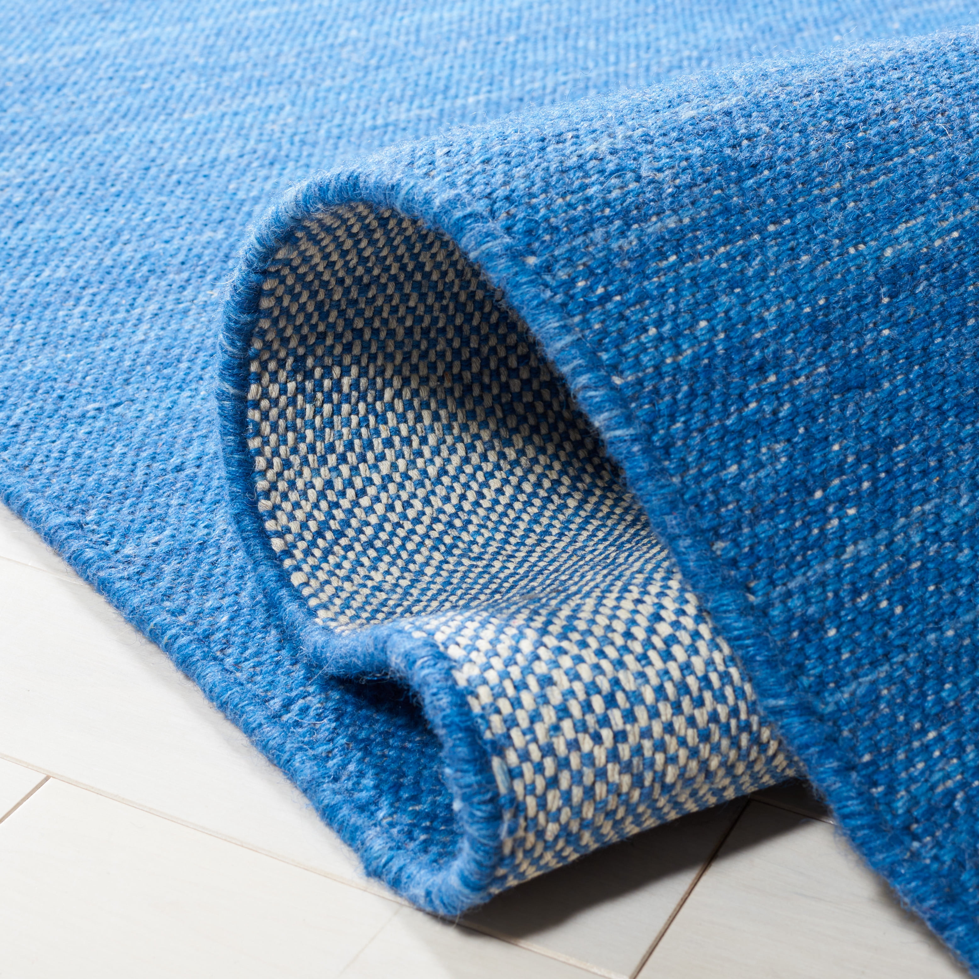 SAFAVIEH Kilim Roderick Solid Area Rug, Blue, 4' x 6'