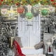 thumbnail image 3 of Faroles de papel navideños decorativos Yuxing 12 pulgadas copos de nieve verdes, 3 of 5