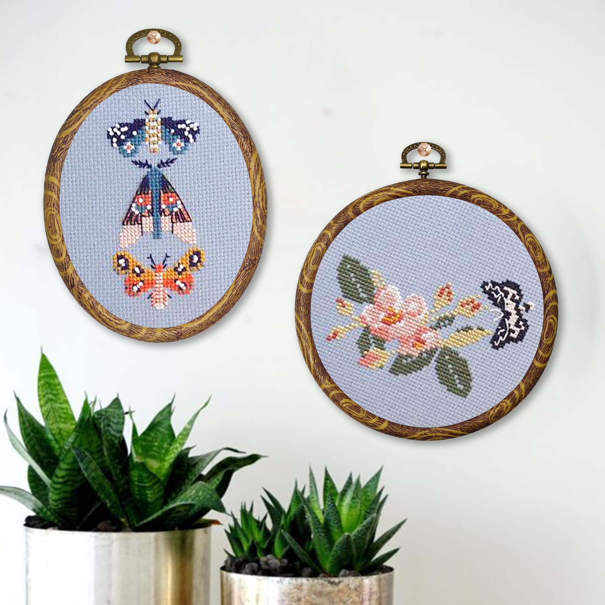 4inch Embroidery Hoop Frames for Display - Oval Small Cross Stitch Hoops  Set, 6 Pieces Resin Imitated Wood Hoop Hanging Frame Circle for Craft  Decoration 
