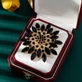 thumbnail image 5 of Rhinestone flower brooch, large crystal flower brooch, lapel pin, suitable for parties, birthdays, dances, banquets, dresses, suits, formal wear, hats, bags, and other accessories; women's jewelry., 5 of 6