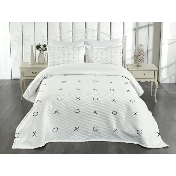 Ambesonne Geometric Quilted Bedspread Set 3 Pcs, Monochrome Colors Minimal, Queen Size, White and Black