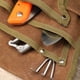 thumbnail image 4 of Riñonera para herramientas de carpintero, bolsa de almacenamiento de ferretería, cinturón ajustable resistente, diseño plegable y portátil, estructura metálica, para uso en jardín y, 4 of 9