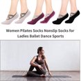 thumbnail image 5 of Calcetines de yoga para mujer con agarre antideslizante (paquete de 3) Calcetines de fitness antideslizantes para yoga, ballet, barra y danza., 5 of 5