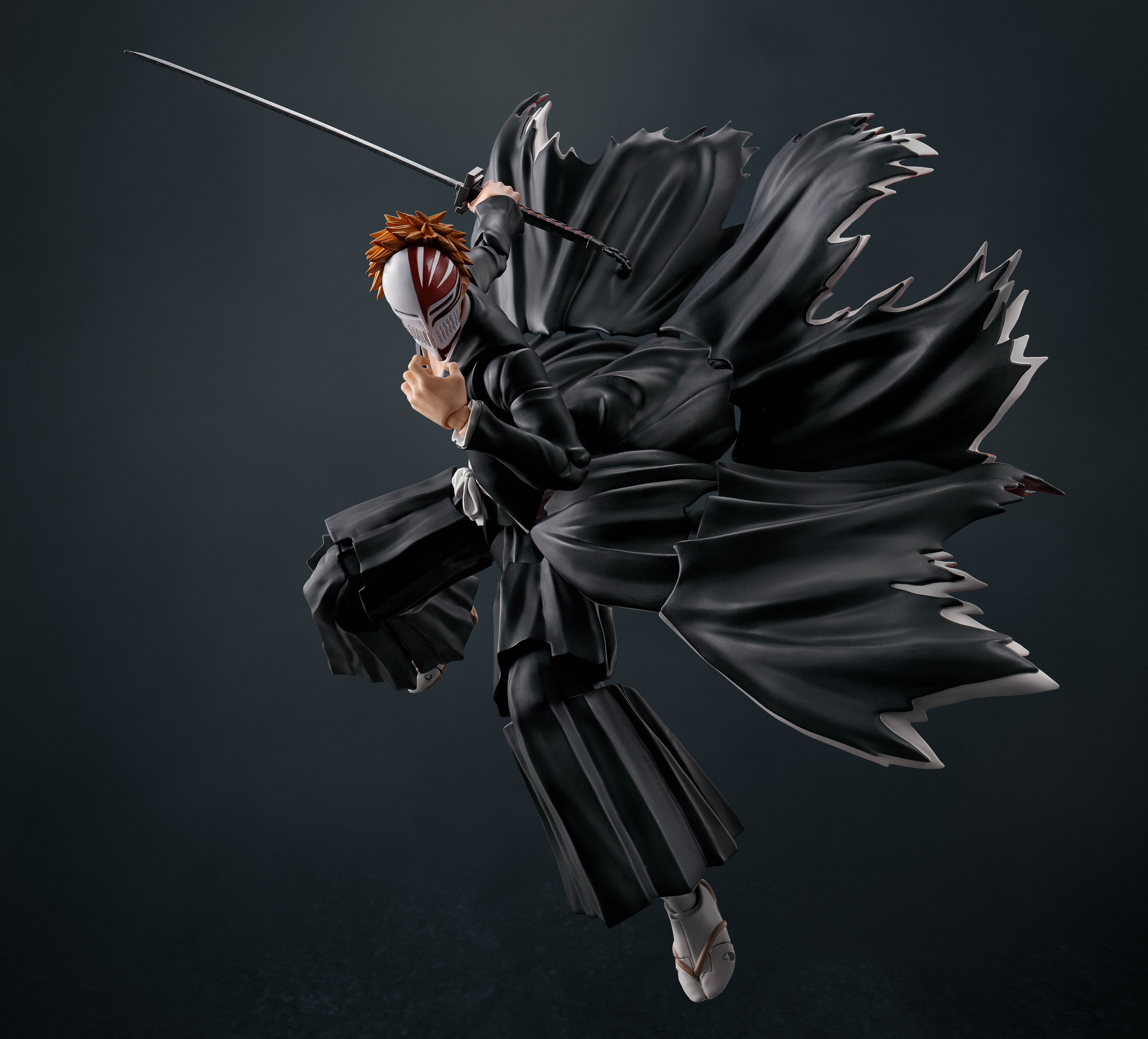 Tamashii Nations - Bleach - S.H.Figuarts - Ichigo Kurosaki (Getsuga Tensho) Action Figure