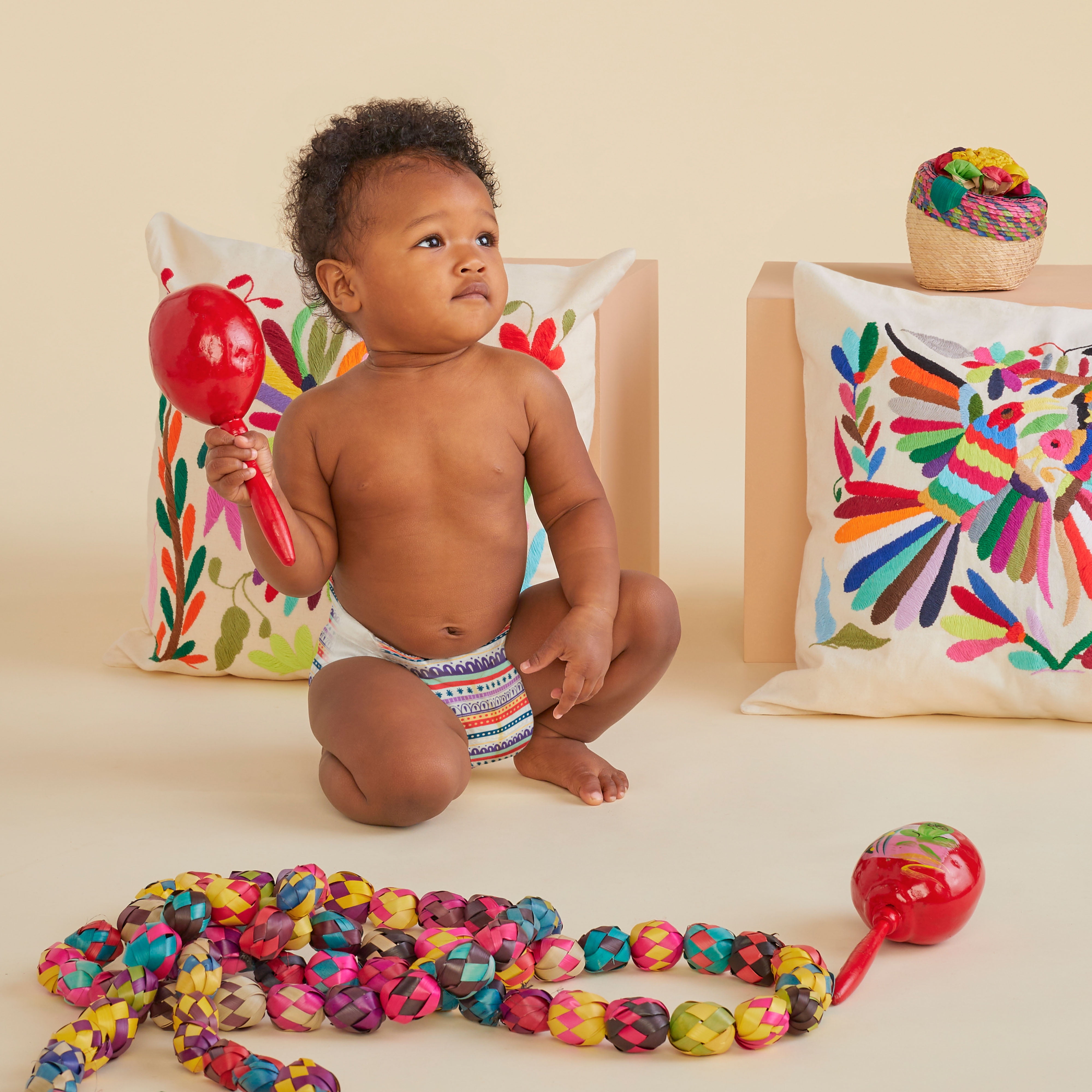 The Honest Company, Clean Conscious Diapers™, Alebrijes Magicos + Colores Misticos, Size 5, 66 Count Large Box