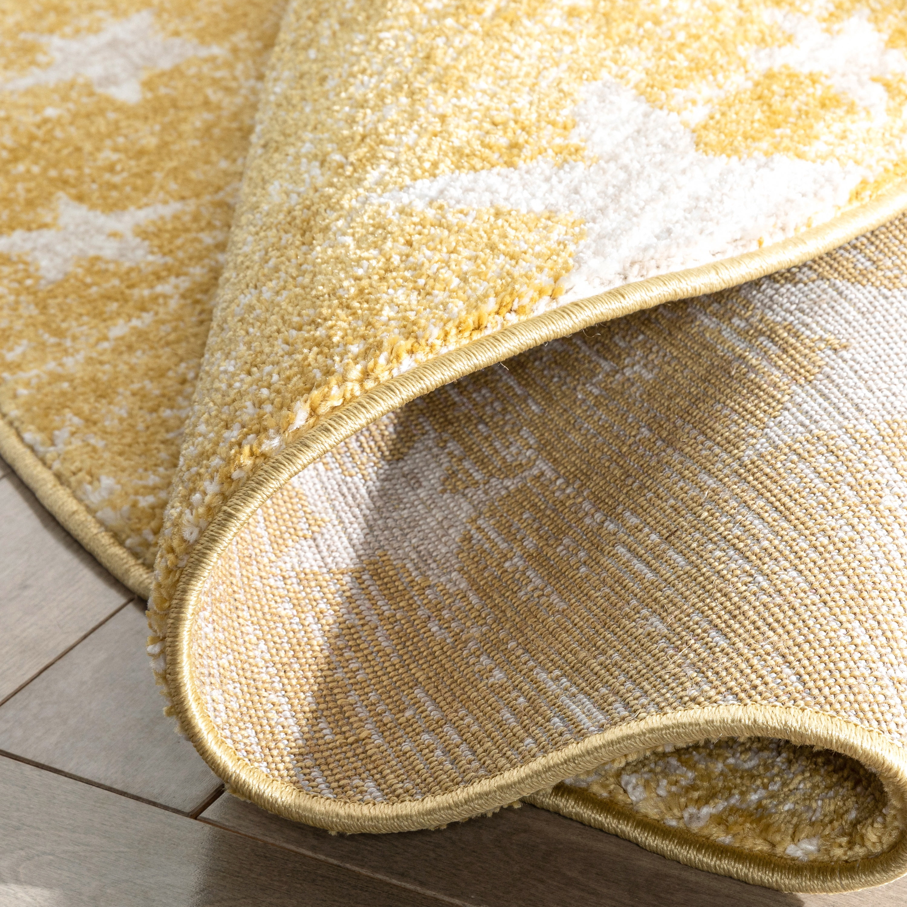 Well Woven Kennedy Stars Modern Abstract Yellow 4' Round Rug