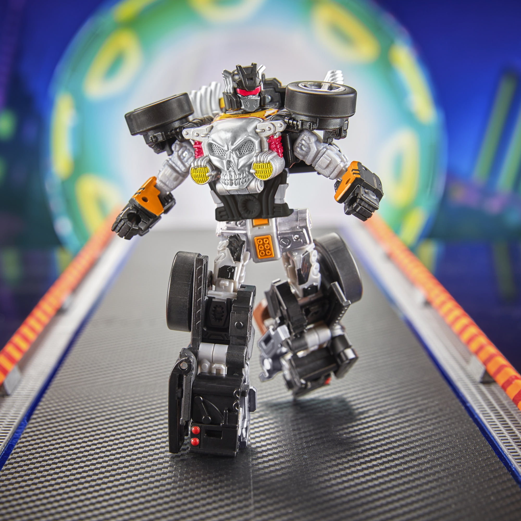 Transformers Toys Hot Wheels® x Transformers 5" Bone Shaker Action Figure, 8+